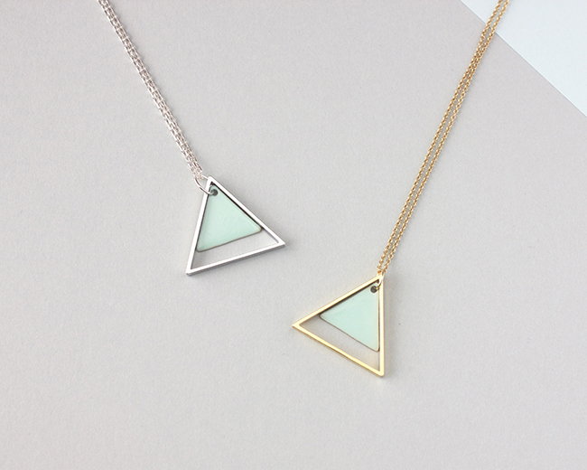 2-triangle-necklace-mint-x2-small-size